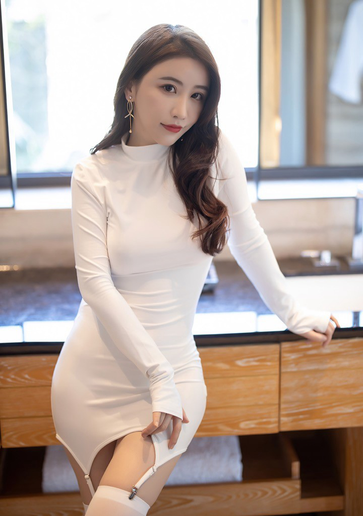 This TM is a beauty! Goddess Fei Yueying plays with Sao Zi hormones - 3